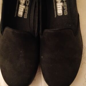Skechers Black Slip-On Loafers Minimalist Design